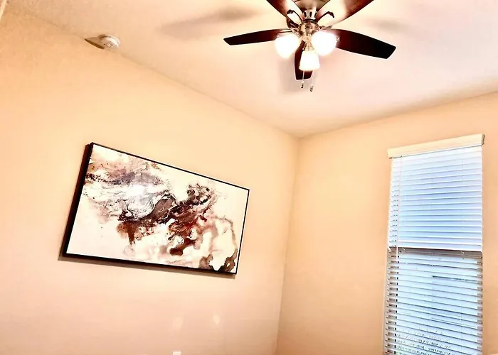 Hébergement de vacances Upscale Fully Furnished Home-gated Golf Community