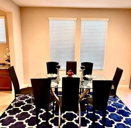 Upscale Fully Furnished Home-gated Golf Community Hébergement de vacances *