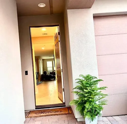 Hébergement de vacances Upscale Fully Furnished Home-gated Golf Community