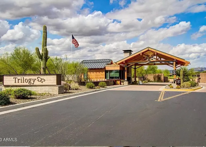 Upscale Fully Furnished Home-gated Golf Community