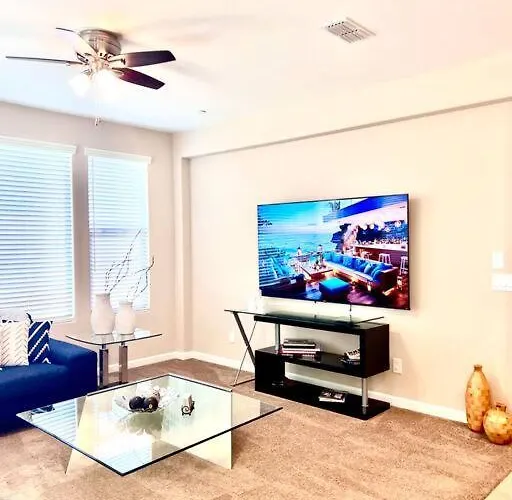 Hébergement de vacances Upscale Fully Furnished Home-gated Golf Community